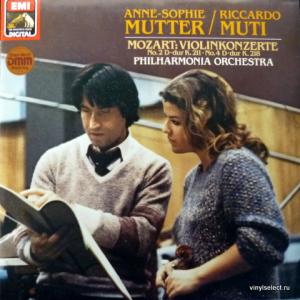 Wolfgang Amadeus Mozart - Violinkonzerte (feat. Anne-Sophie Mutter / Riccardo Muti)