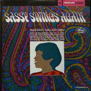 Sarah Vaughan - Sassy Swings Again