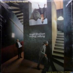 Manfred Mann's Earth Band - Angel Station