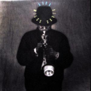 Miles Davis - Aura